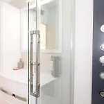 T2 Moderne A Avec Clim, Parking Et Wifi - Fr-1-553-271 Apartmán Balaruc-les-Bains