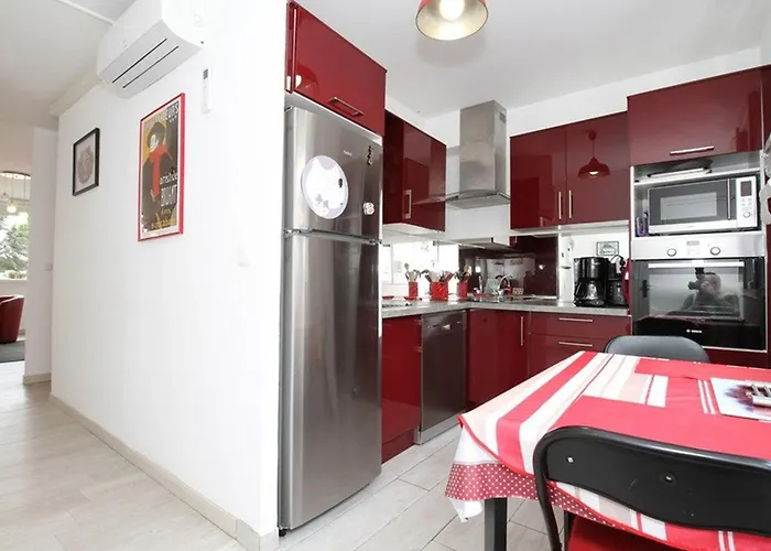 T2 Moderne A Avec Clim, Parking Et Wifi - Fr-1-553-271 * Balaruc-les-Bains